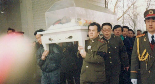 兄弟去世