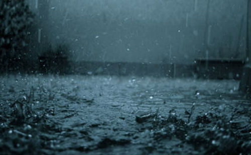 暴雨