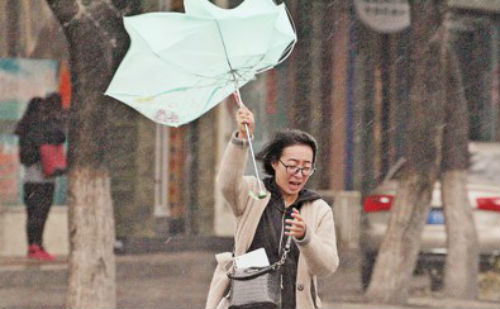 风雨交加
