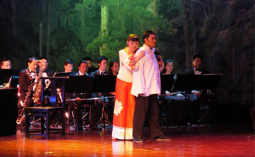 悲愤的乐曲