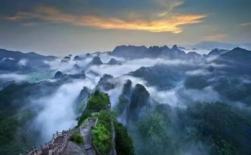 如痴如梦碧水丹山